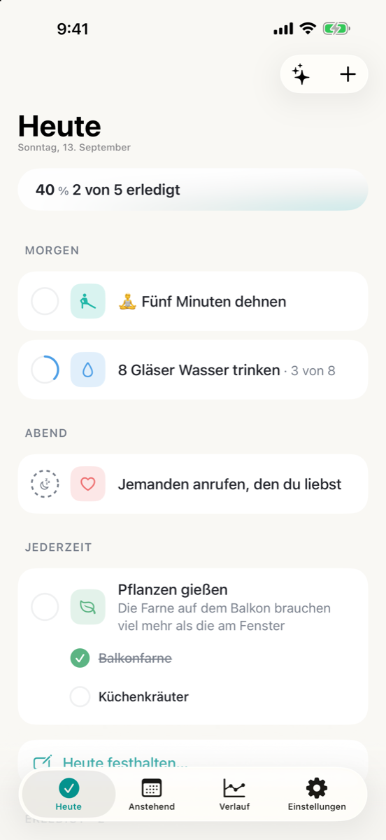 Der Consten-Bildschirm „Heute“. Eine Fortschrittskarte zeigt 40 %, 2 von 5 erledigt, darüber Aufgaben in den Gruppen Morgen, Abend und Jederzeit. Eine Aufgabe zählt Gläser Wasser und steht bei 3 von 8, eine ist ein Ruhetag, und eine hat zwei Teilaufgaben, von denen die erste abgehakt ist.